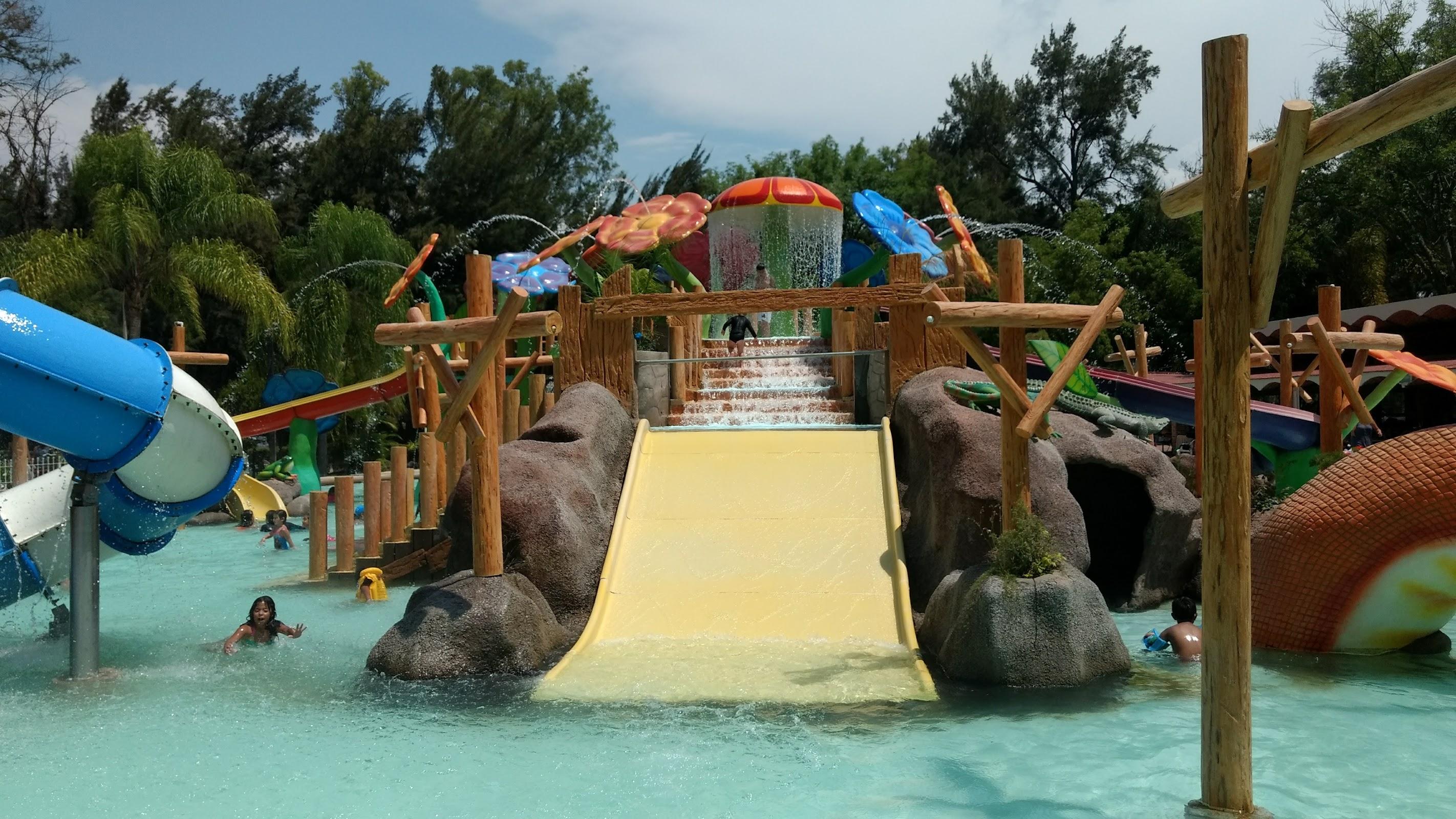 Agua Caliente Parque Acuático vista 2